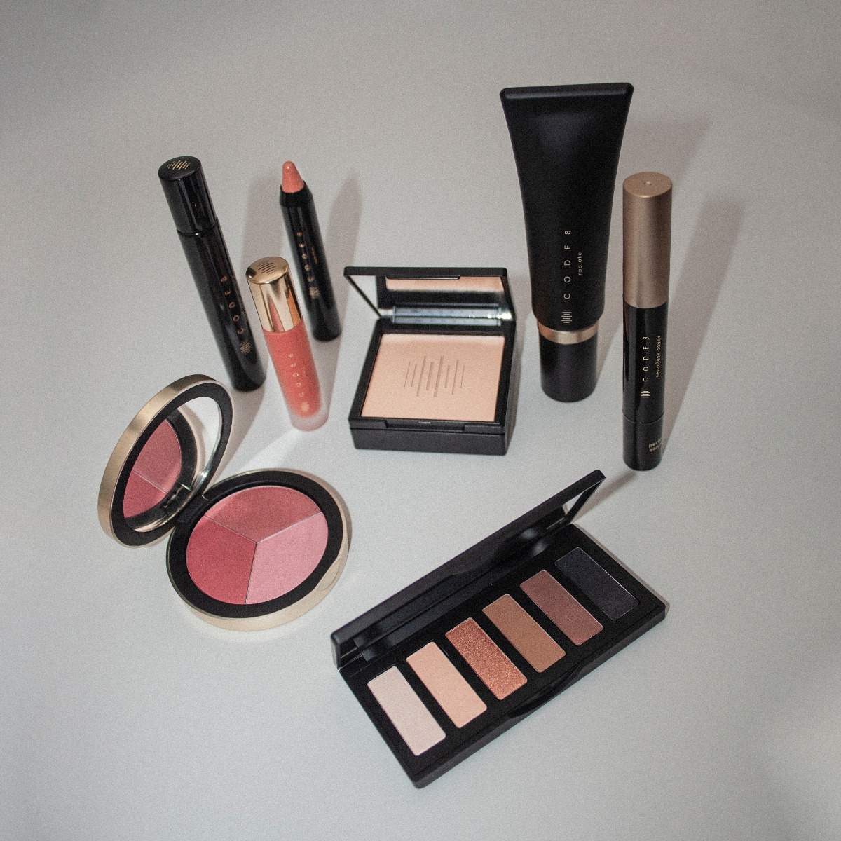 Alexa Chung’s Favourite Code8 Makeup Products